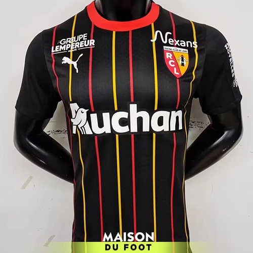 Le RC Lens dévoile son maillot extérieur pour la saison 2023-2024